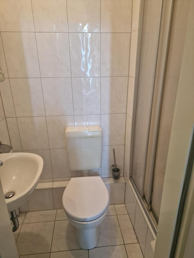 Am Stuttgarter Eck 2* Berlino