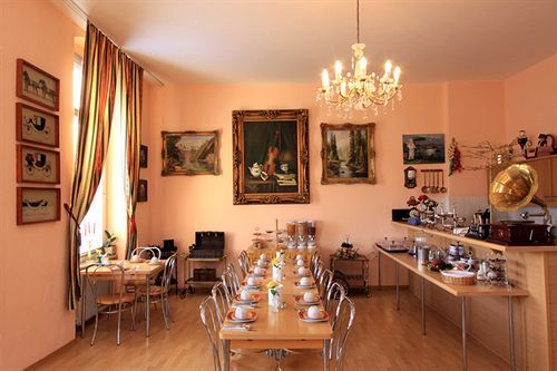 Am Stuttgarter Eck 2* Berlino